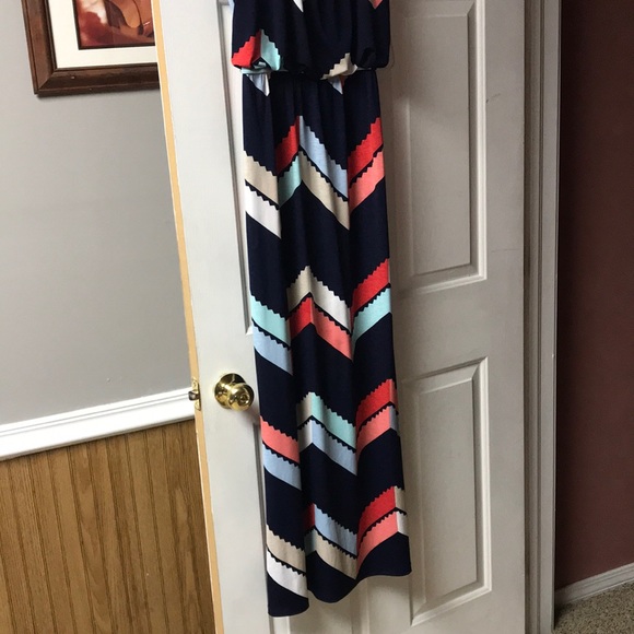 Chevron Maxi Dress - Picture 2 of 3